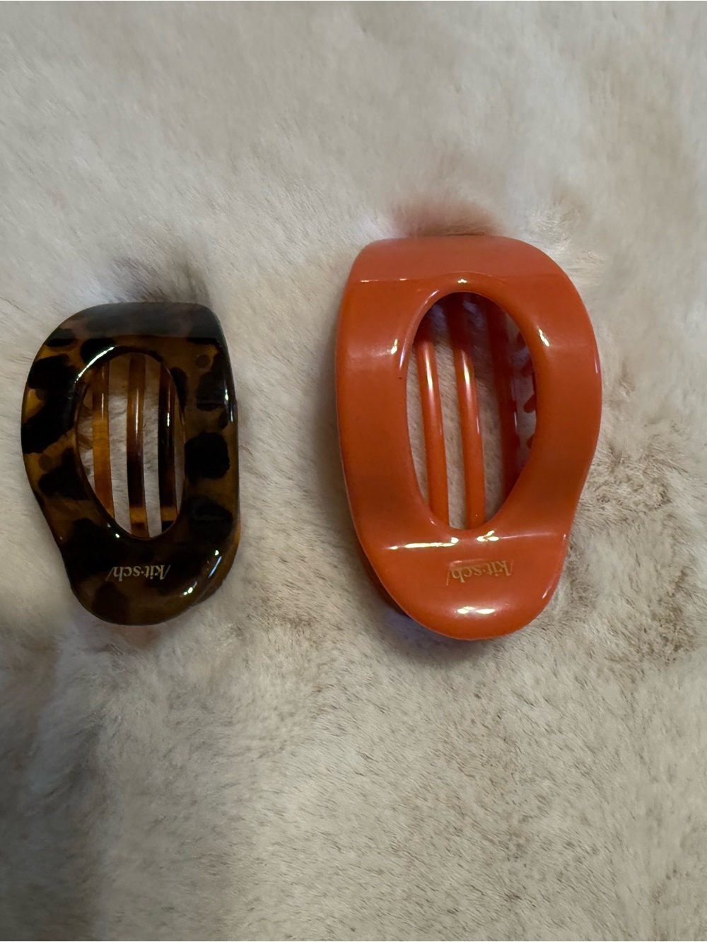 Kitsch Tortoiseshell and Orange Hair Claw Clips